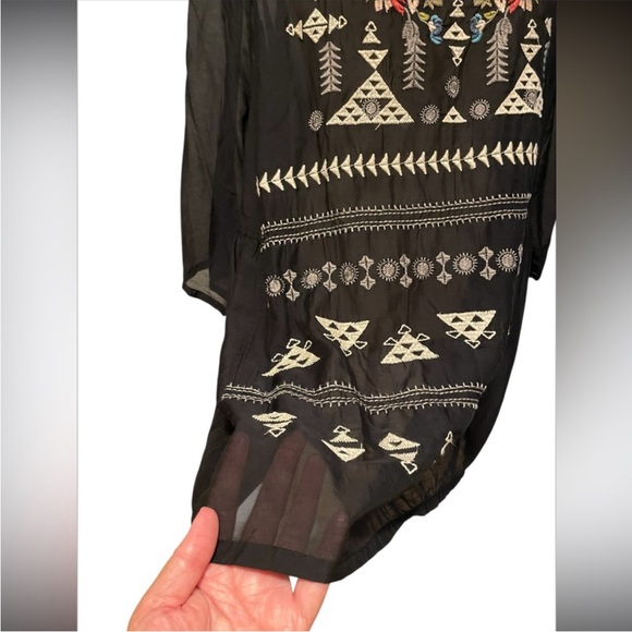 2X Johnny Was 3JW Flowers & Geometric Embroidered Black 3/4 Sleeve Top Tunic NWT - Picture 12 of 16